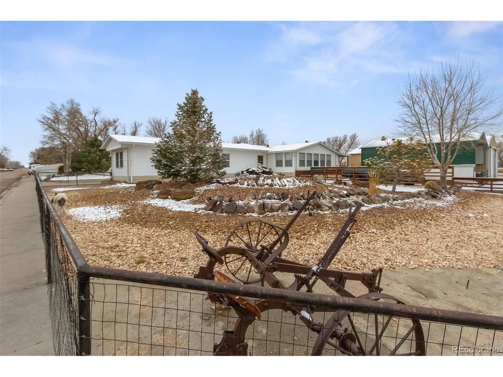 Unit for sale at 150 Holly St, Deer Trail, CO 80105