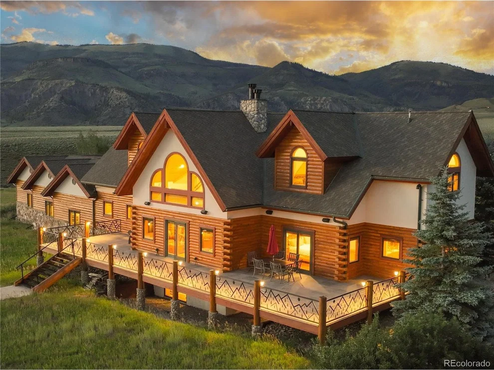 Unit for sale at 918 Lindstrom Rd, Silverthorne, CO 80498