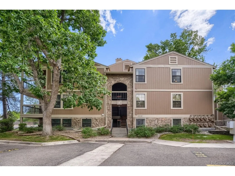 Unit for sale at 10910 W Florida Ave, Lakewood, CO 80232