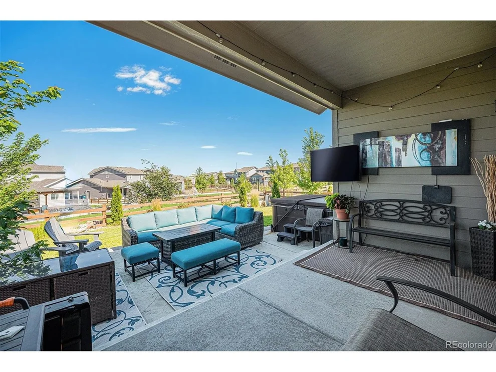 Unit for sale at 9294 Dunraven Loop, Arvada, CO 80007