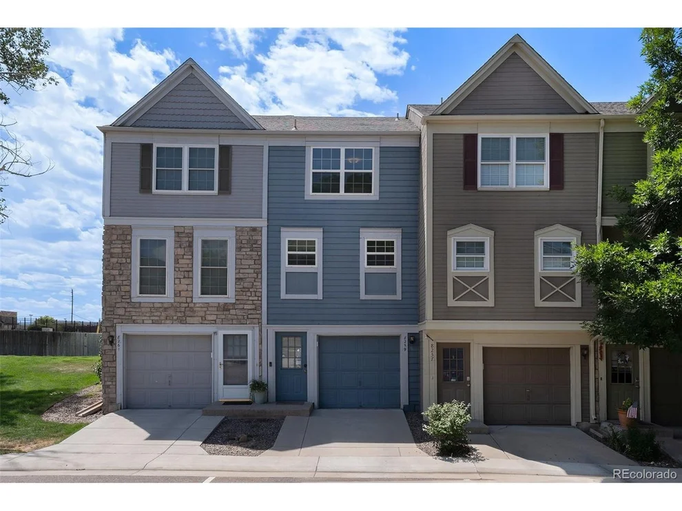 Unit for sale at 8259 S Fillmore Cir, Centennial, CO 80122