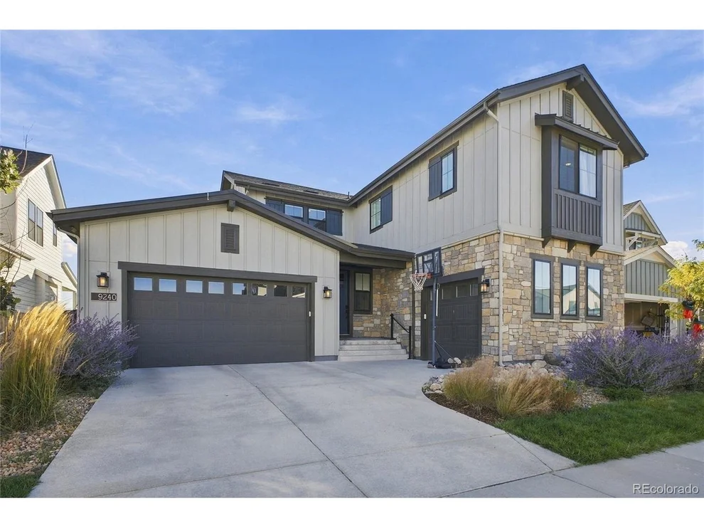Unit for sale at 9240 Star Fall Cir, Littleton, CO 80125