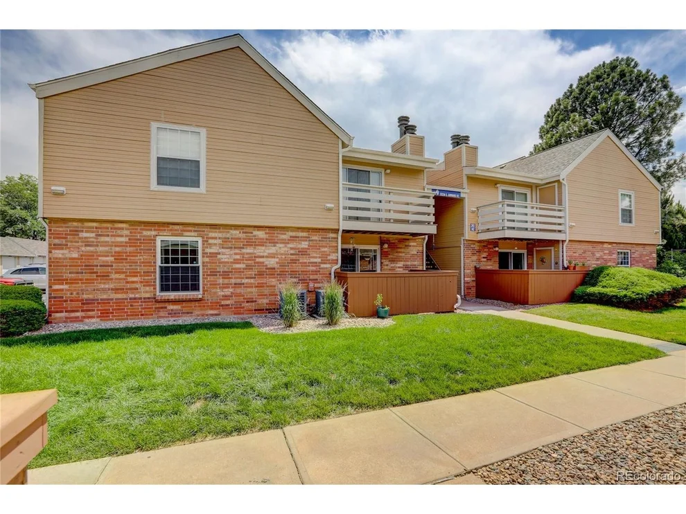 Unit for sale at 3326 S Ammons St, Lakewood, CO 80227