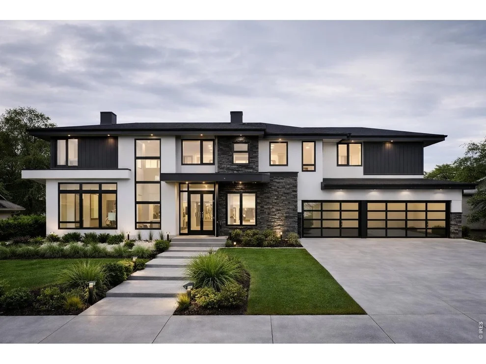 Unit for sale at 9715 Meadow Ridge Ln, Longmont, CO 80504