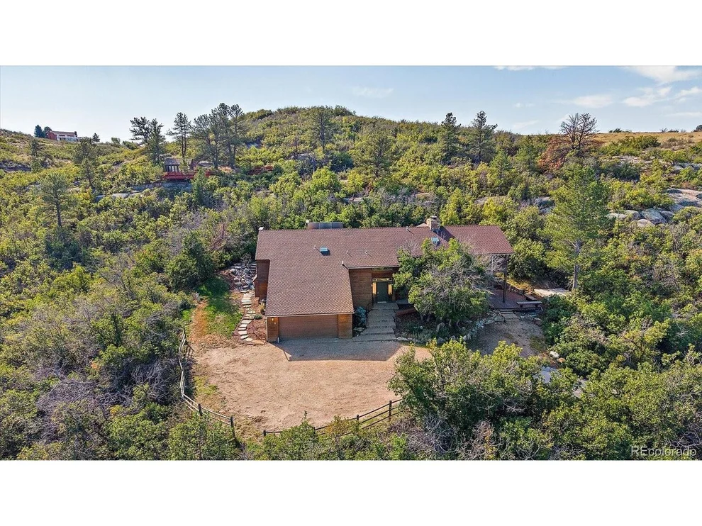 Unit for sale at 560 Valley Rd, Littleton, CO 80124