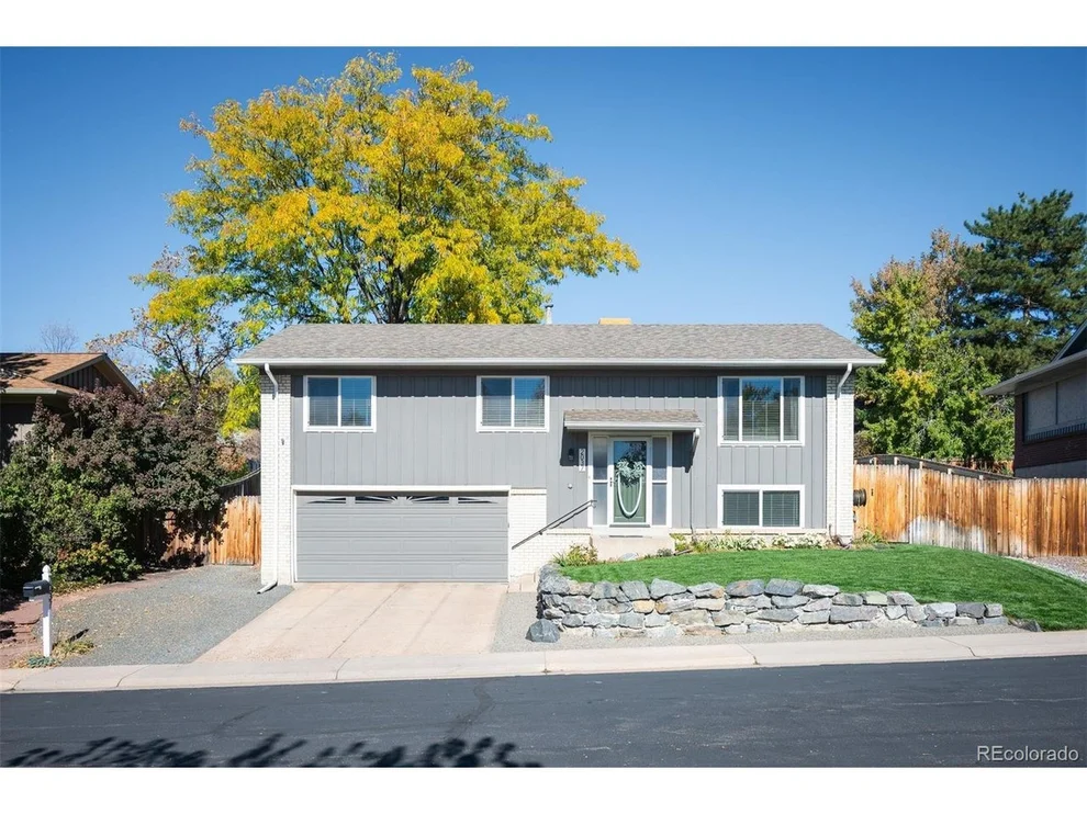 Unit for sale at 2037 S Welch Cir, Lakewood, CO 80228