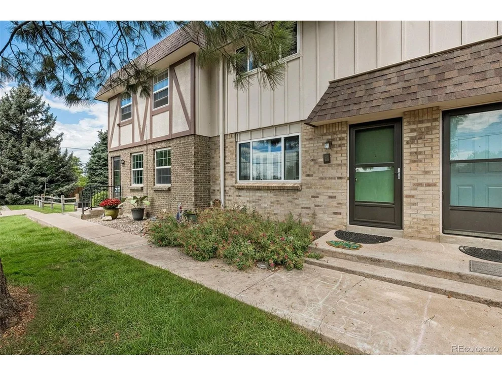 Unit for sale at 4808 E Hinsdale Pl, Centennial, CO 80122