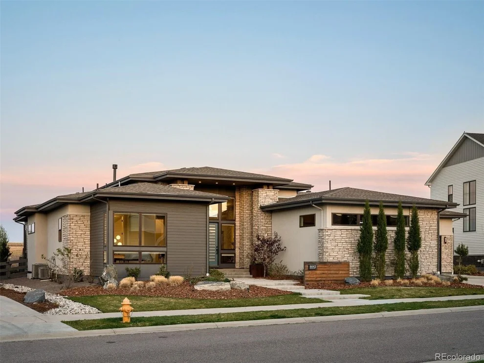 Unit for sale at 6642 Canyonpoint Rd, Castle Pines, CO 80108