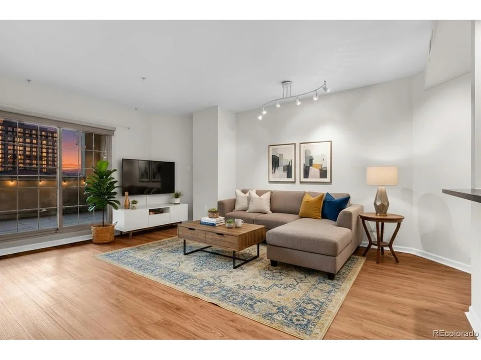 Unit for sale at 925 N Lincoln St, Denver, CO 80203