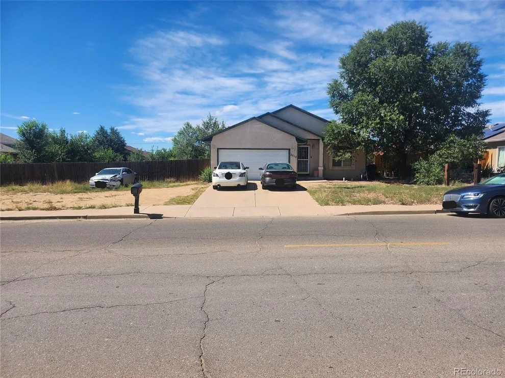Unit for sale at 2515 Lowell Ave, Pueblo, CO 81003