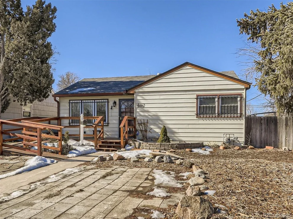 Unit for sale at 1095 Florence St, Aurora, CO 80010