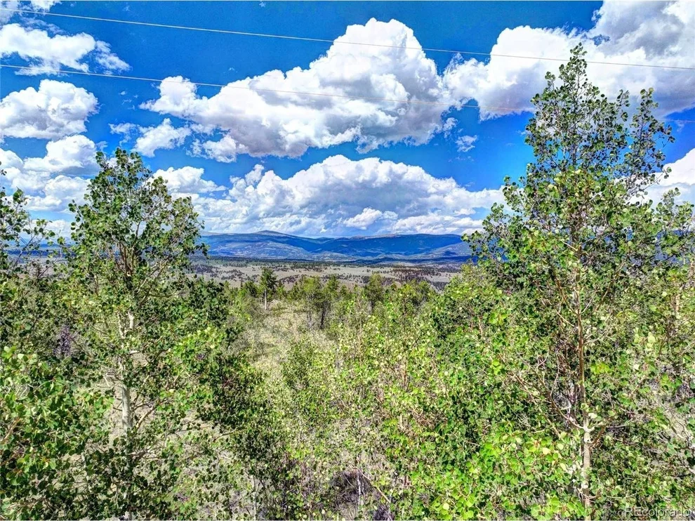 Unit for sale at 1281 Wells Fargo Cir, Jefferson, CO 80456