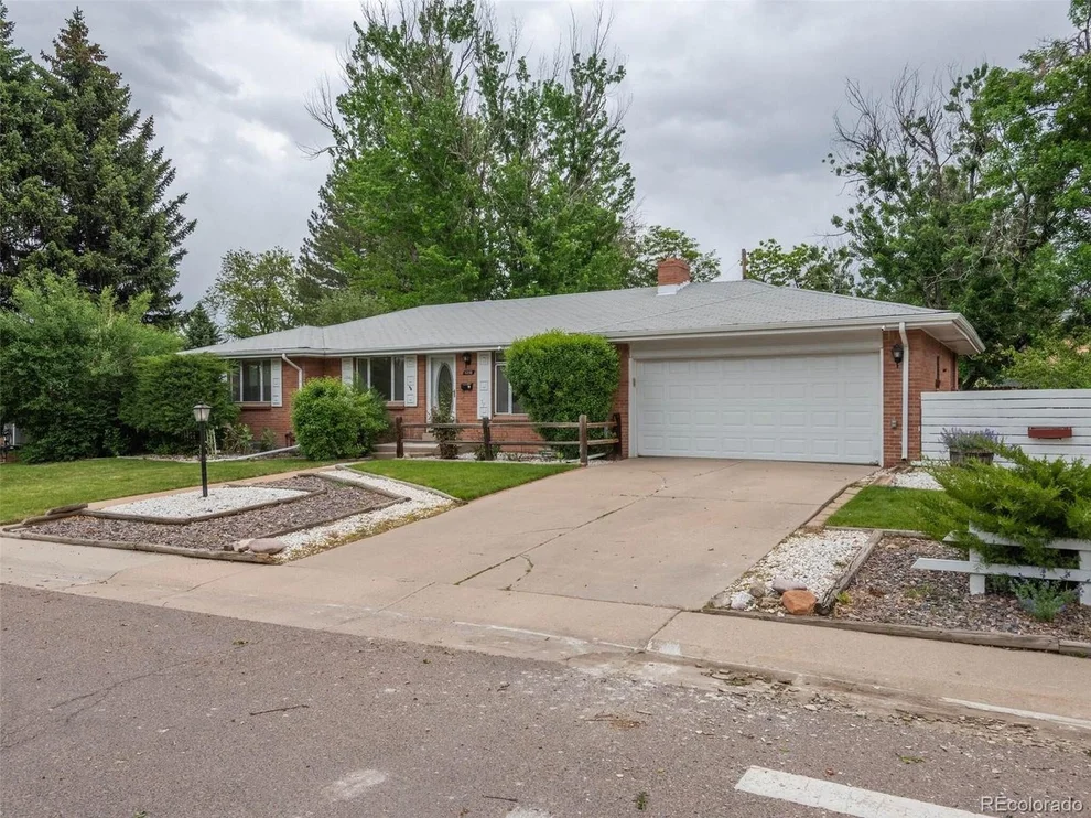 Unit for sale at 6592 S Pearl St, Centennial, CO 80121