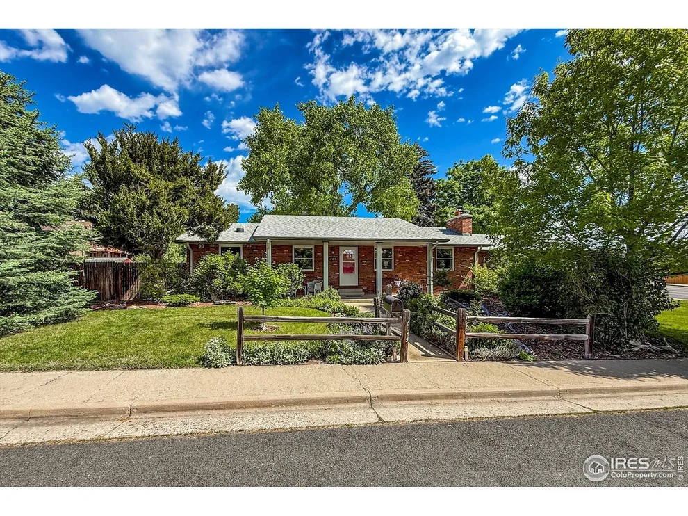 Unit for sale at 1005 Cimmeron Dr, Loveland, CO 80537