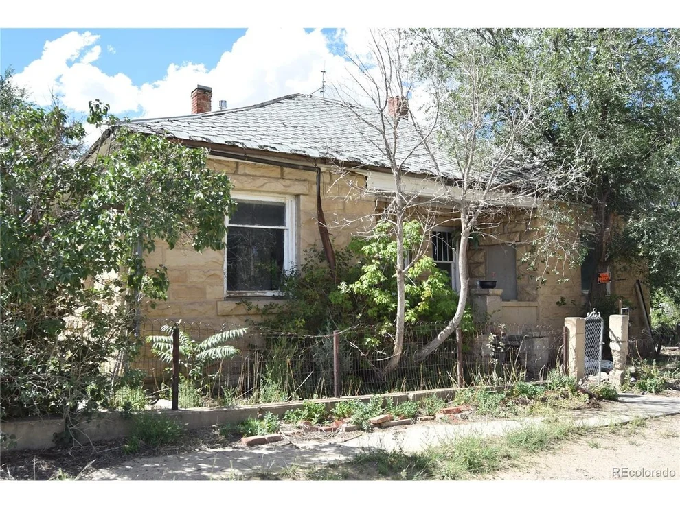 Unit for sale at 318 N Romero St, Aguilar, CO 81020