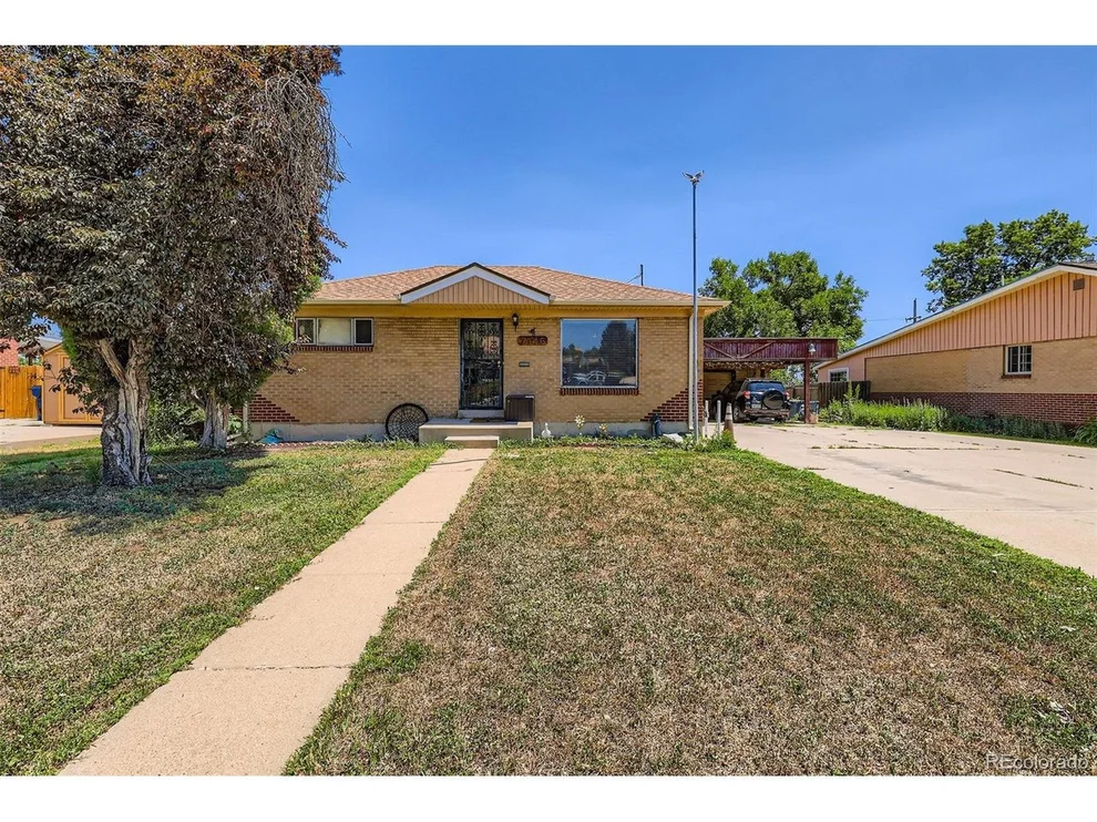 Unit for sale at 7146 Jennie Dr, Denver, CO 80221