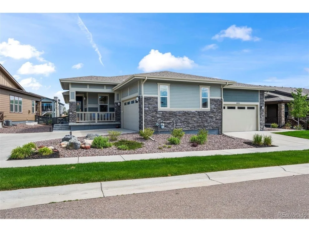 Unit for sale at 1915 Canyonpoint Ln, Castle Pines, CO 80108