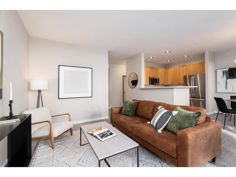 Unit for sale at 8465 S Holland Way, Littleton, CO 80128
