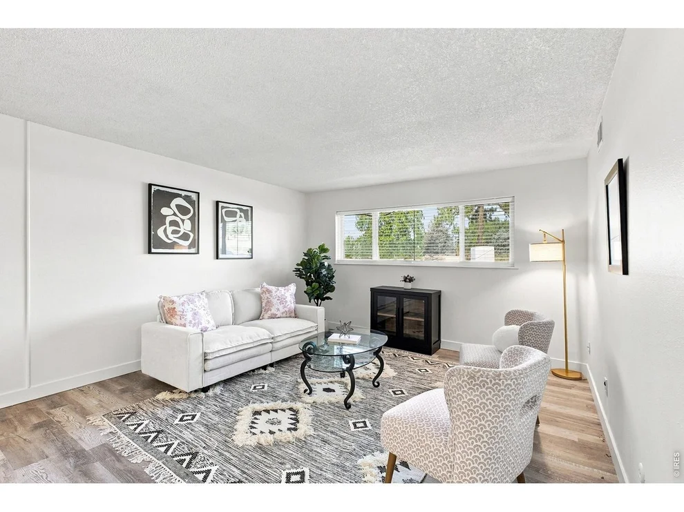 Unit for sale at 50 E Highline Cir, Centennial, CO 80122