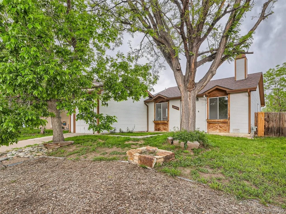 Unit for sale at 4602 S Pagosa Cir, Aurora, CO 80015