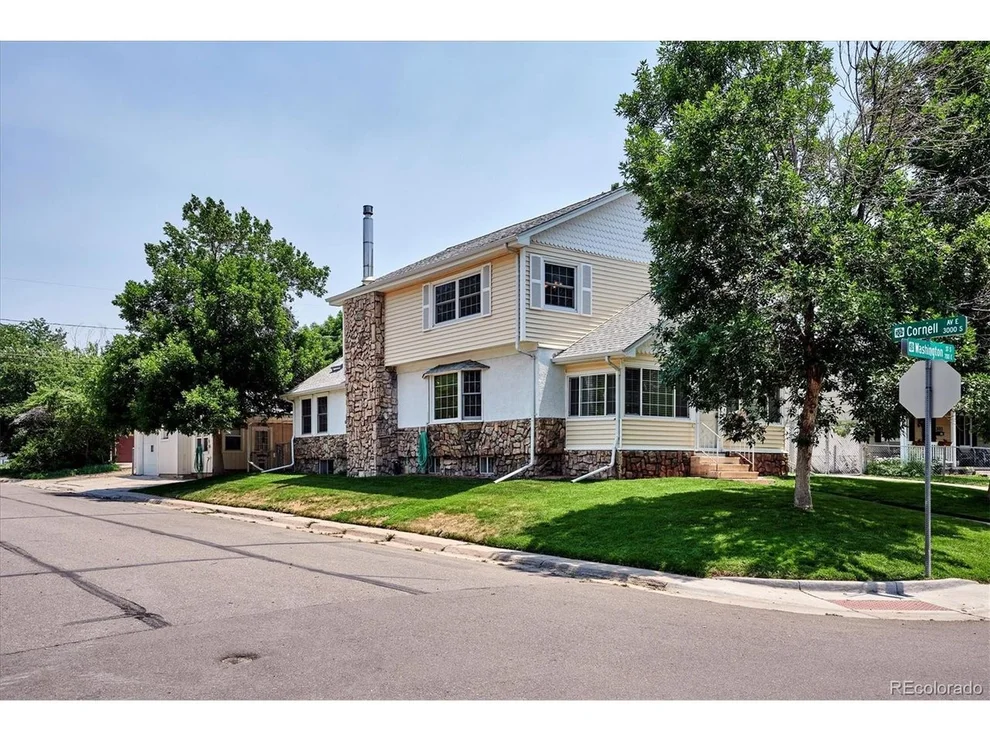 Unit for sale at 3000 S Washington St, Englewood, CO 80113