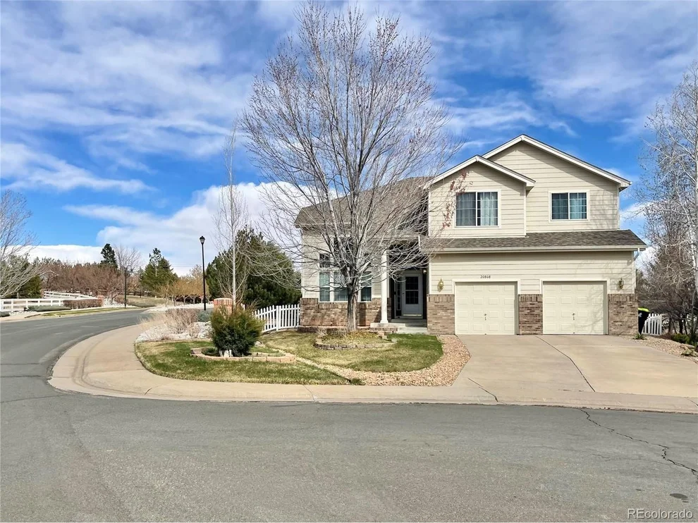 Unit for sale at 20808 E Euclid Dr, Centennial, CO 80016