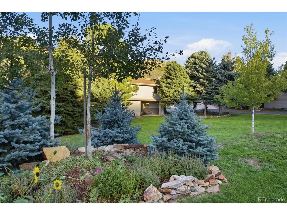 Unit for sale at 7084 Fox Paw Trl, Littleton, CO 80125
