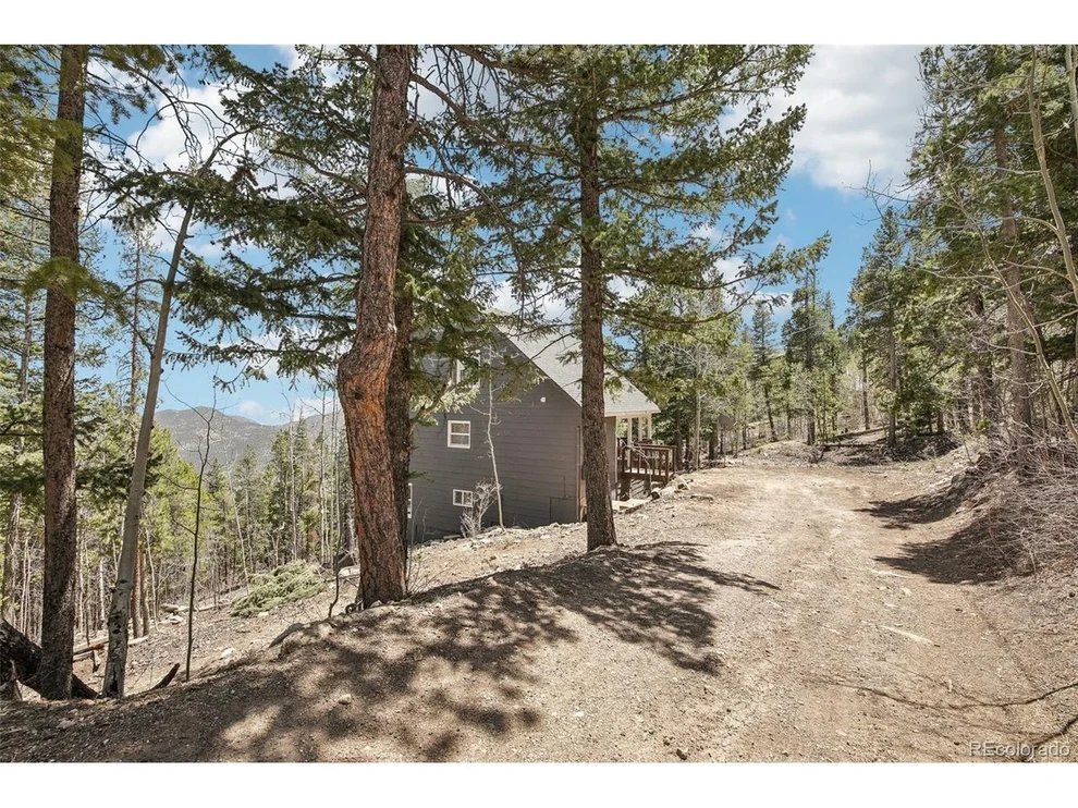 Unit for sale at 11390 Shimley Rd, Golden, CO 80403
