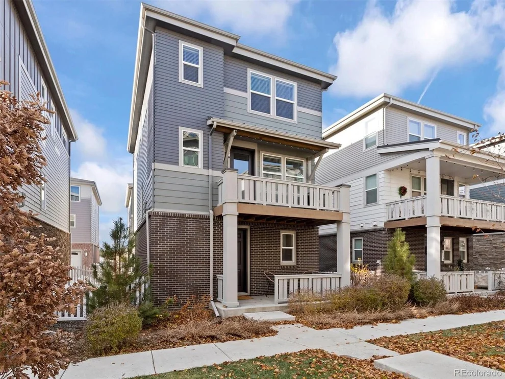 Unit for sale at 2360 S Troy Ct, Aurora, CO 80014