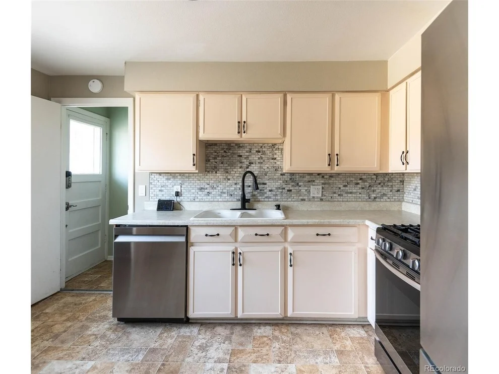 Unit for sale at 7115 S Birch Way, Centennial, CO 80122