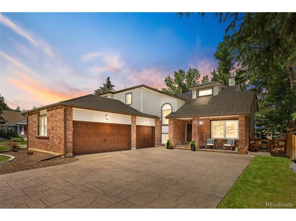 Unit for sale at 7 Red Maple, Littleton, CO 80127