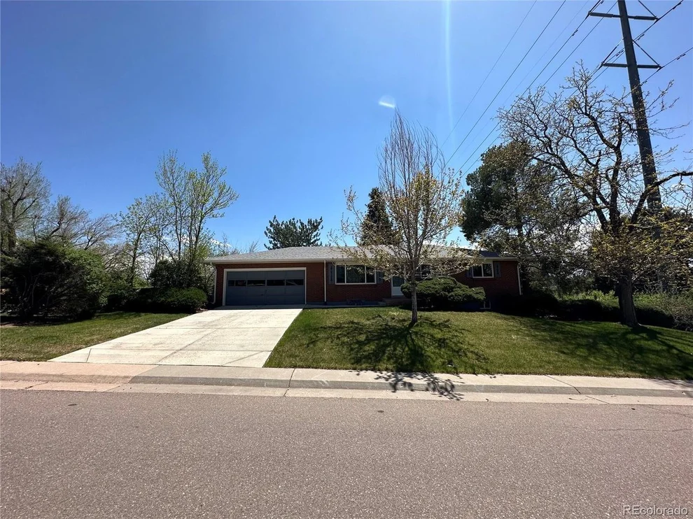 Unit for sale at 8196 E Lehigh Ave, Denver, CO 80237