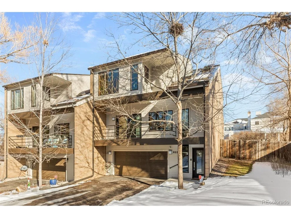 Unit for sale at 680 Crescent Ln, Lakewood, CO 80214