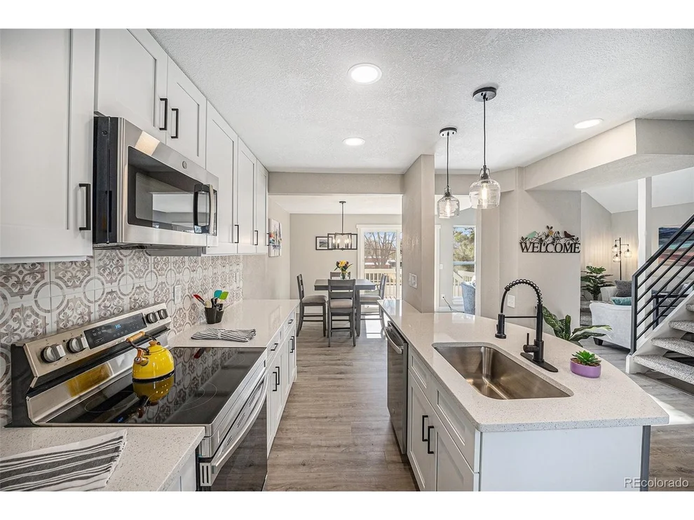 Unit for sale at 909 Reynolds Farm Ln, Longmont, CO 80503