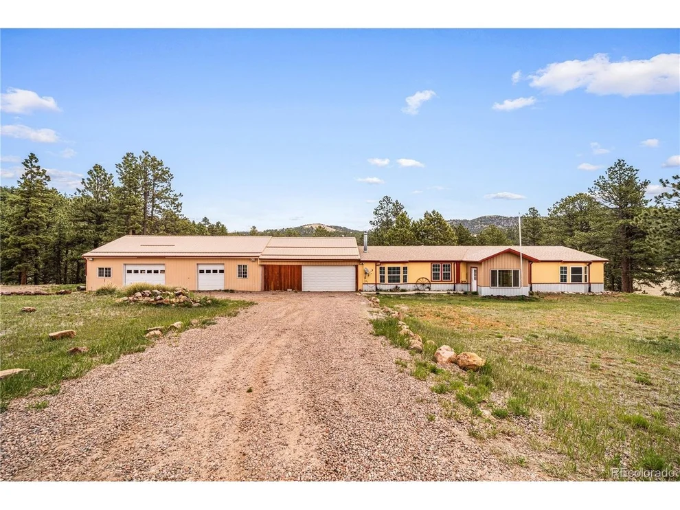 Unit for sale at 41 N Matterhorn Cir, Westcliffe, CO 81252