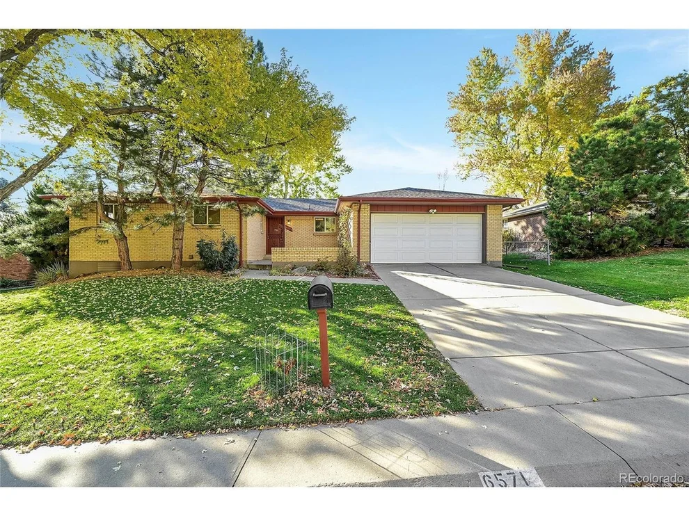 Unit for sale at 6571 Urban Ct, Arvada, CO 80004