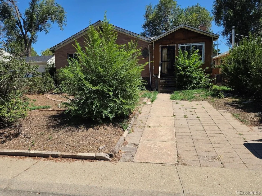 Unit for sale at 1150 Roslyn St, Denver, CO 80220