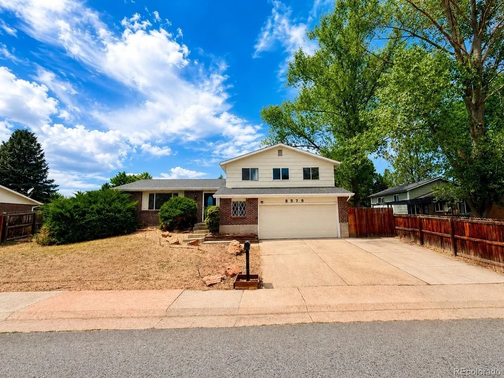 Unit for sale at 8579 W Fair Ave, Littleton, CO 80123