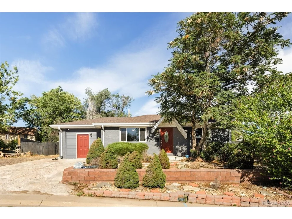 Unit for sale at 8441 Edison Dr, Denver, CO 80229