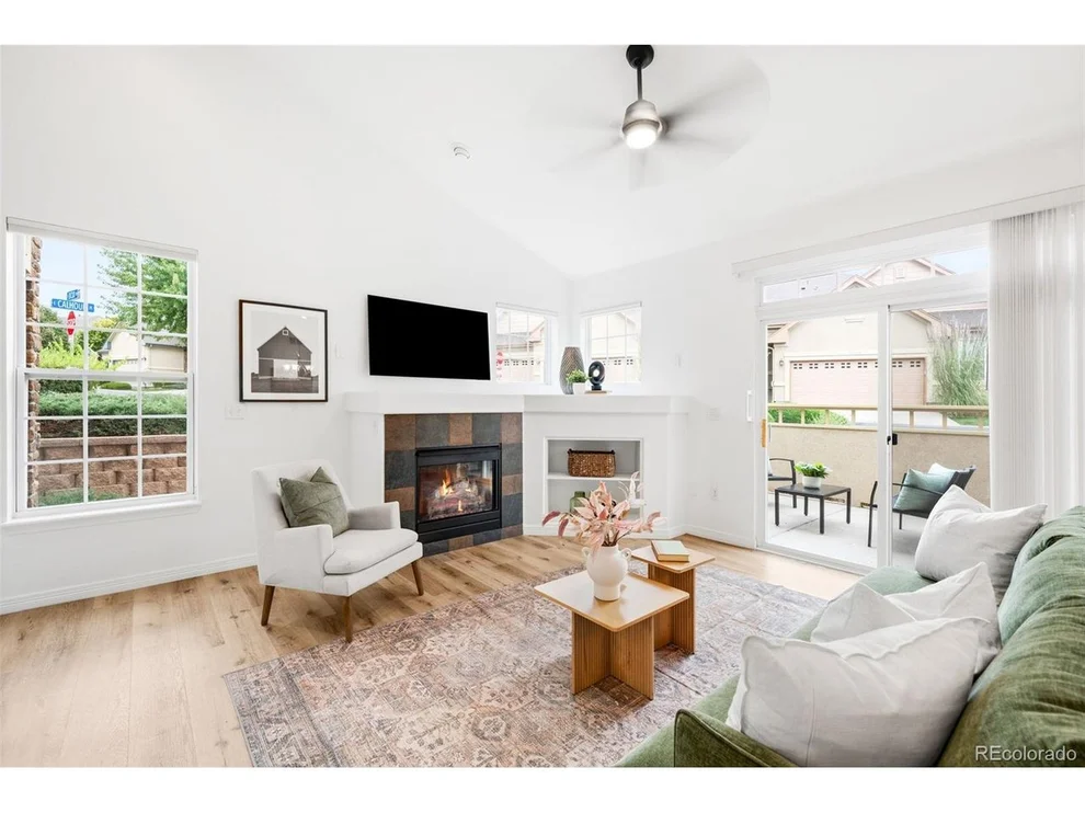 Unit for sale at 6658 S Shawnee Ct, Aurora, CO 80016
