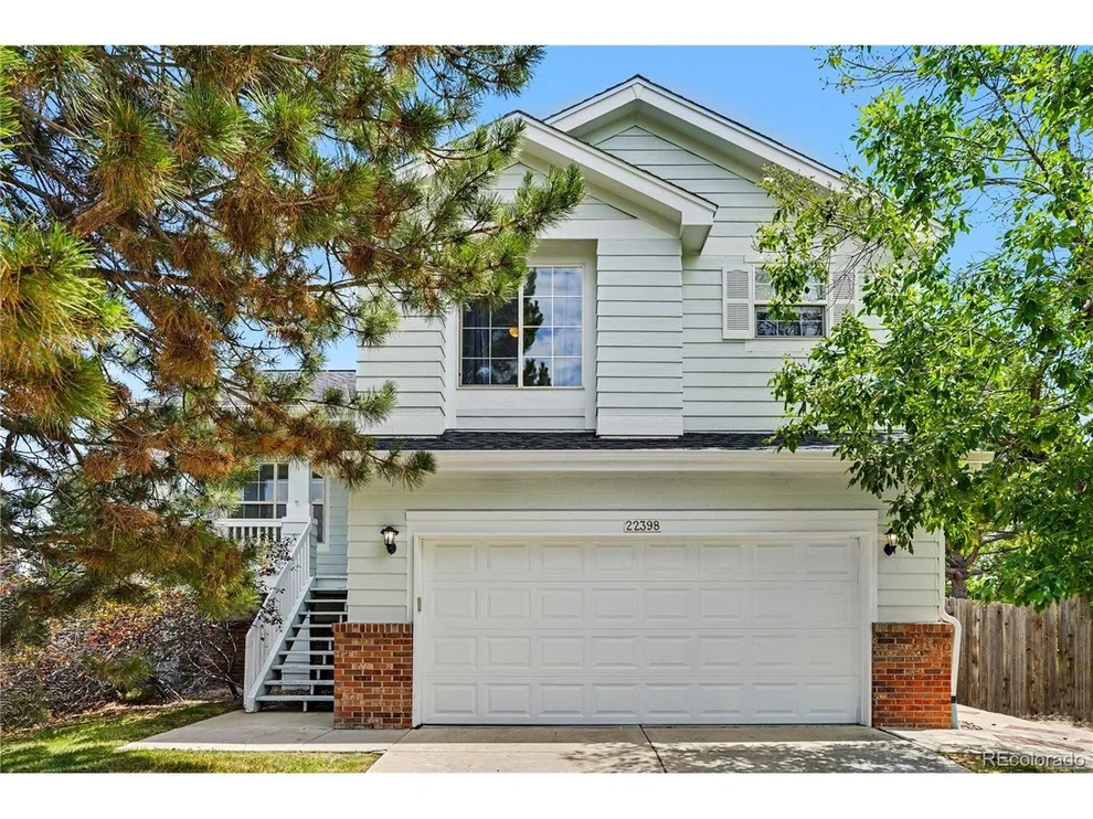 Unit for sale at 22398 E Oxford Dr, Aurora, CO 80018
