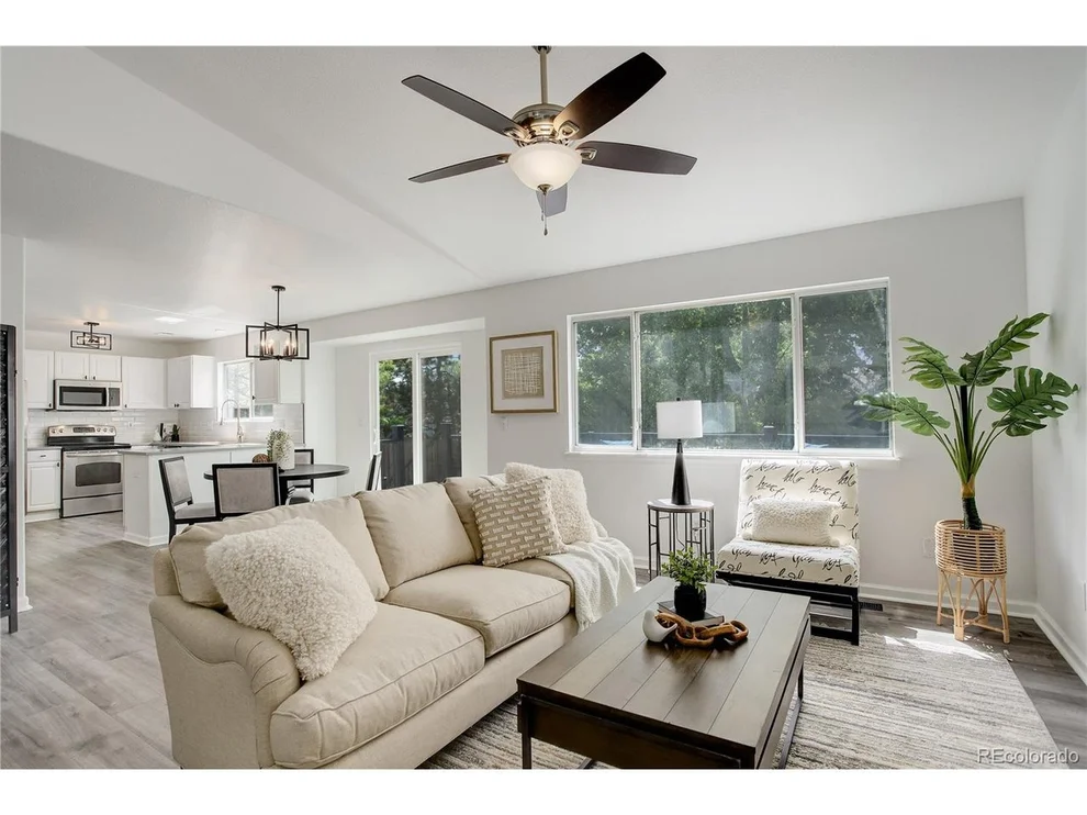 Unit for sale at 21486 E Crestline Ln, Centennial, CO 80015