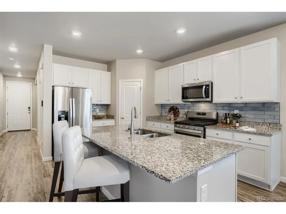Unit for sale at 27205 E Bayaud Ave, Aurora, CO 80018