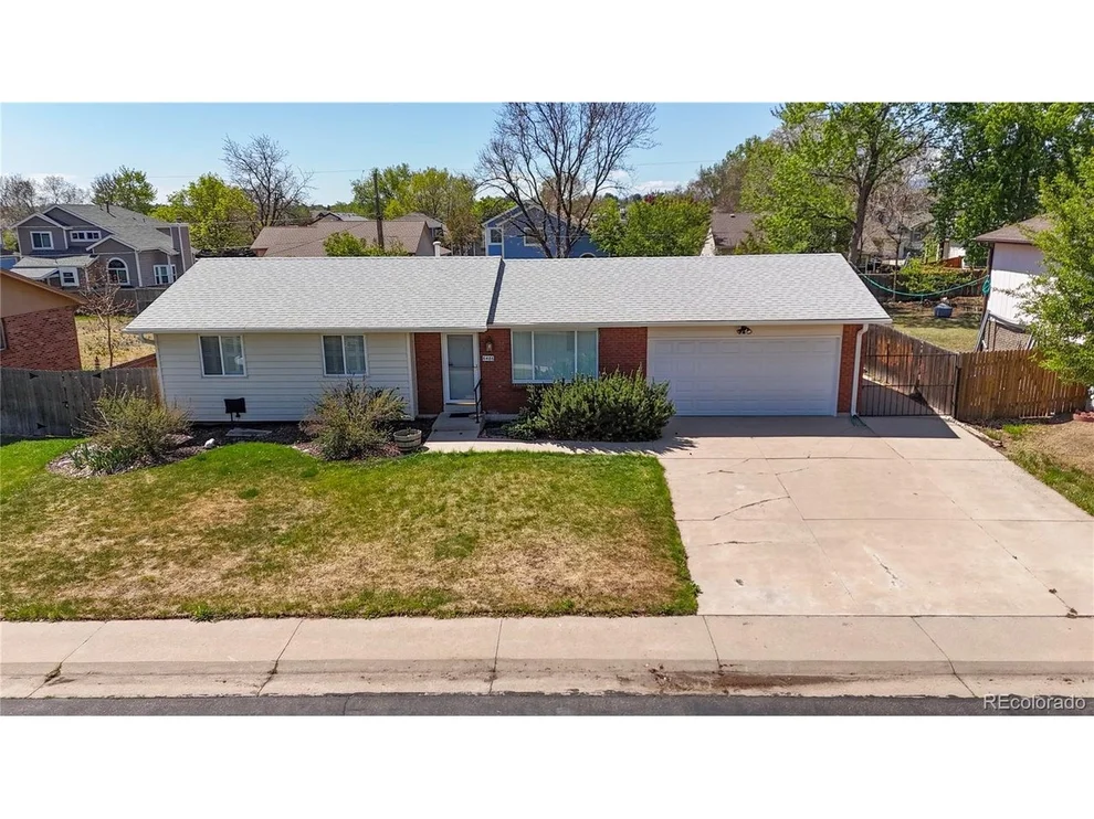 Unit for sale at 6486 W Iowa Ave, Lakewood, CO 80232