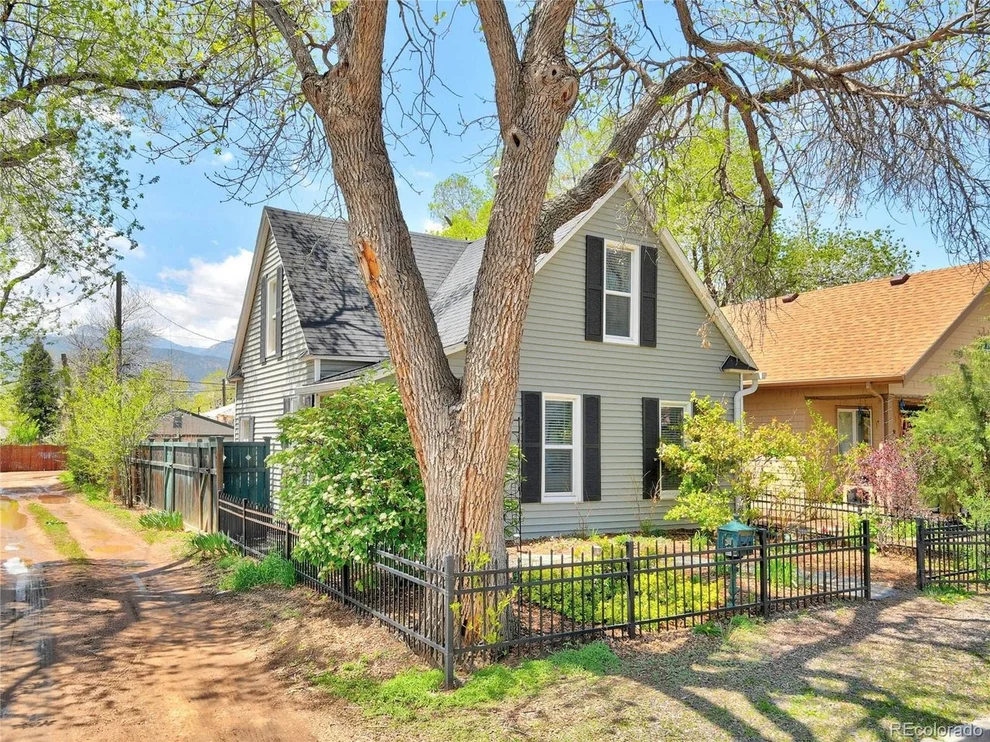 Unit for sale at 1809 W Cucharras St, Colorado Springs, CO 80904