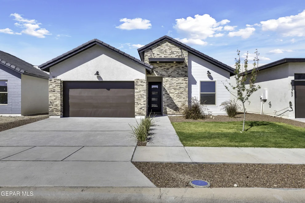Unit for sale at 961 Aqueduct Ave., El Paso, TX 79932