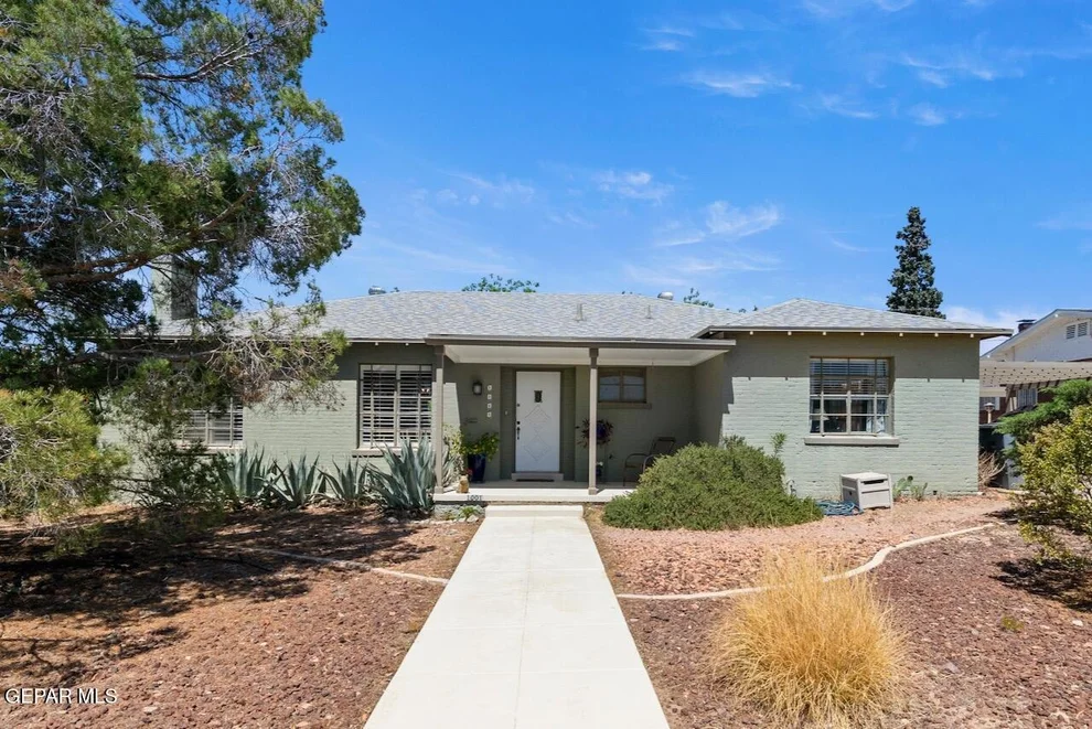 Unit for sale at 1001 ROBINSON Avenue, El Paso, TX 79902