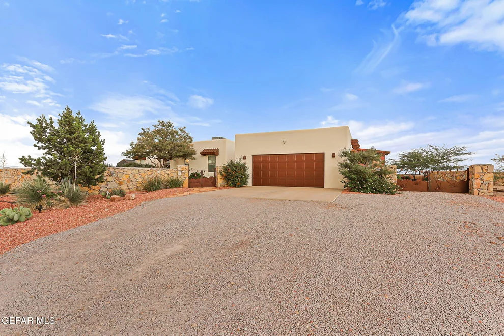 Unit for sale at 5890 QUESENBERRY Lane, Las Cruces, NM 88007