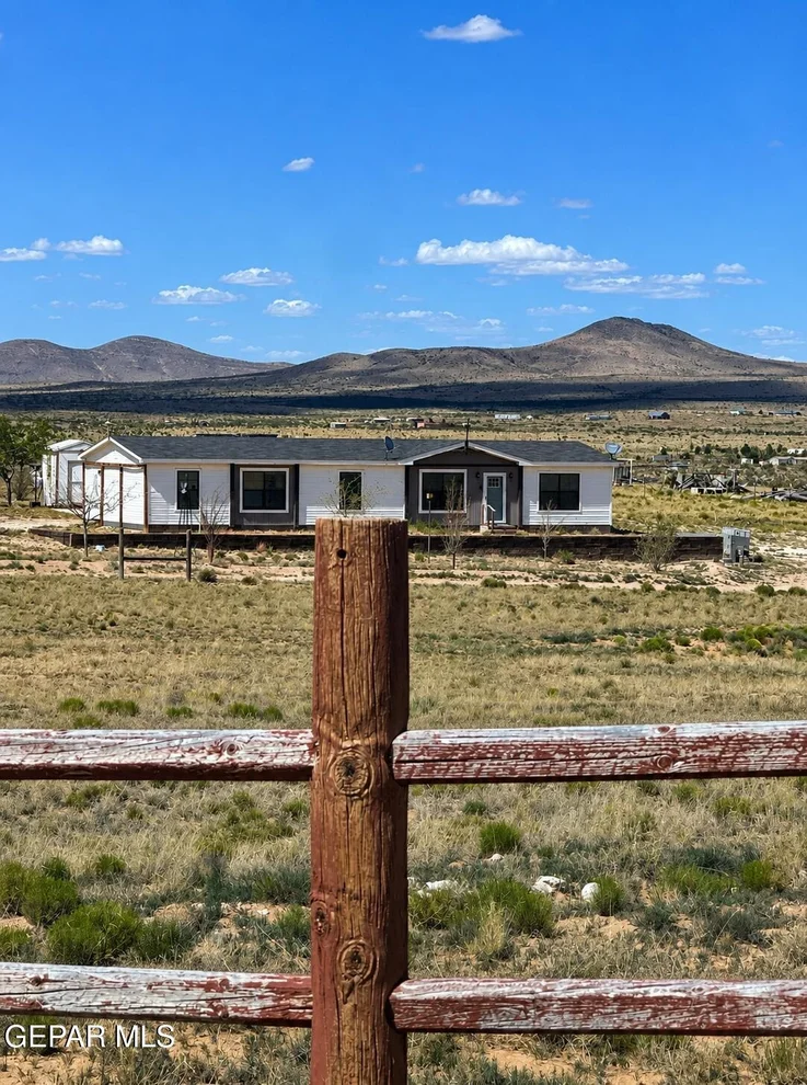 Unit for sale at 19301 Kelly Avenue, El Paso, TX 79938