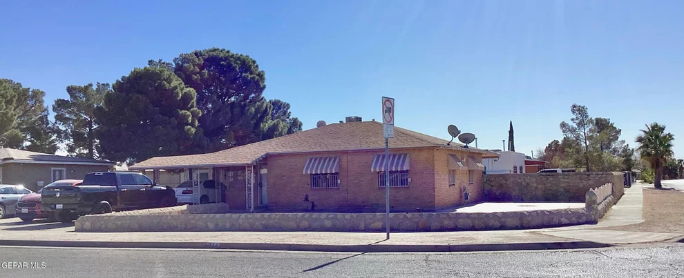 Unit for sale at 144 S Little Flower Road, El Paso, TX 79915